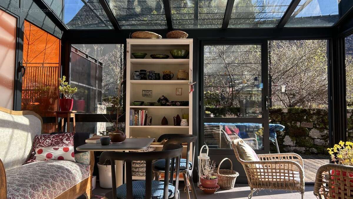 Maison à SAINTE-GENEVIEVE-SUR-ARGENCE