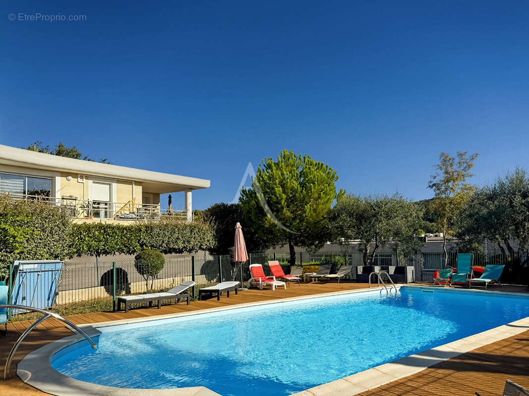 Appartement à MOUGINS