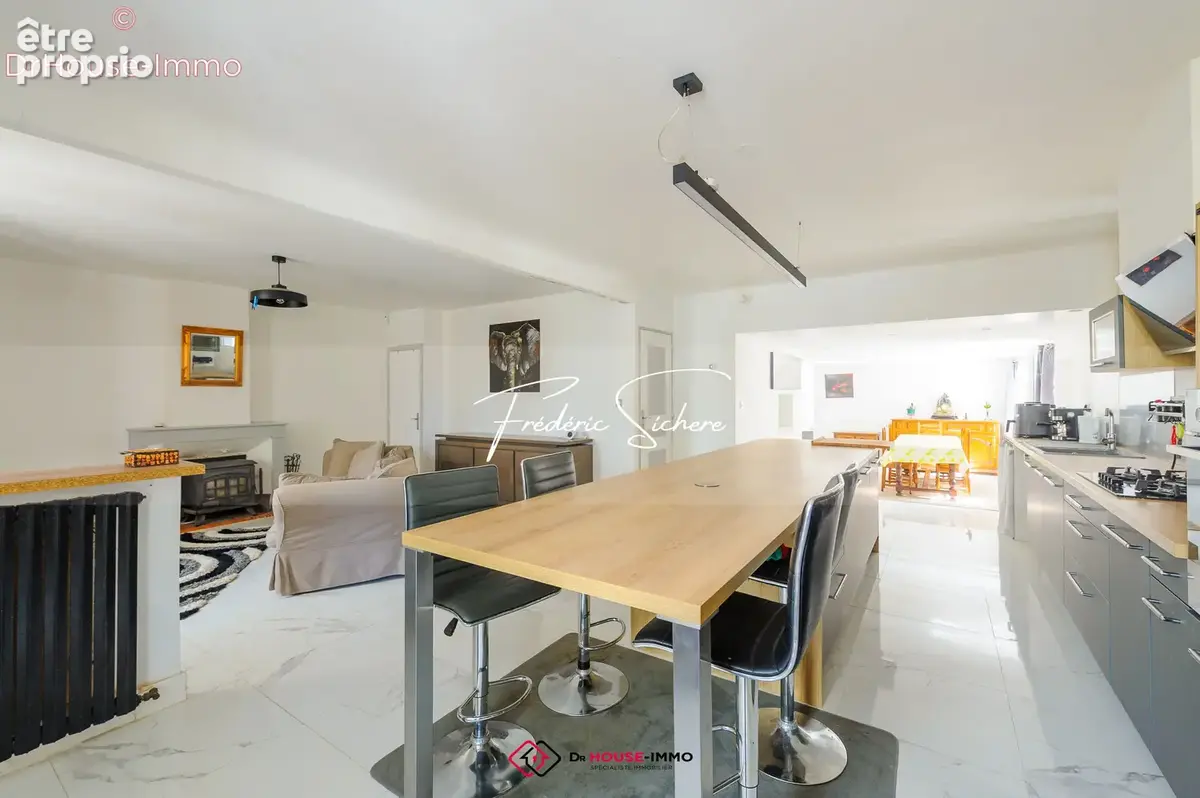 Maison 7 pièces 248 m² à vendre à Marsais (17700) - photo 19