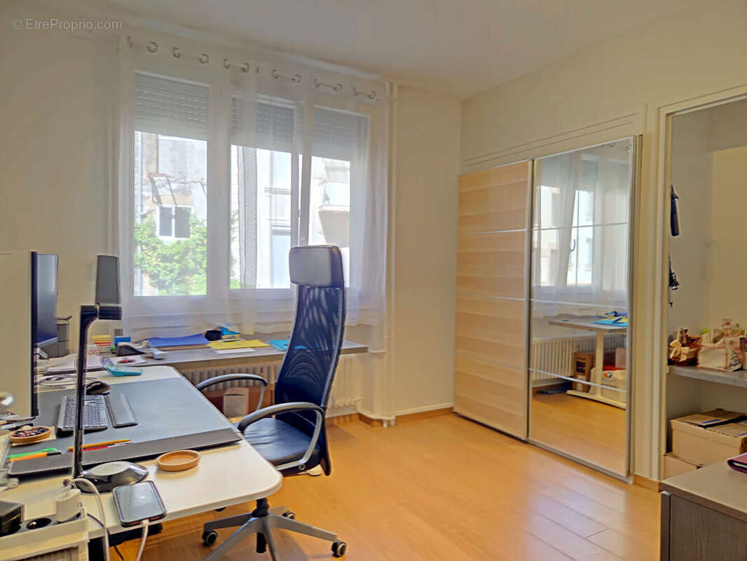 Appartement 2 chambres Saint Etienne 65m² hyper-centre - photo 4