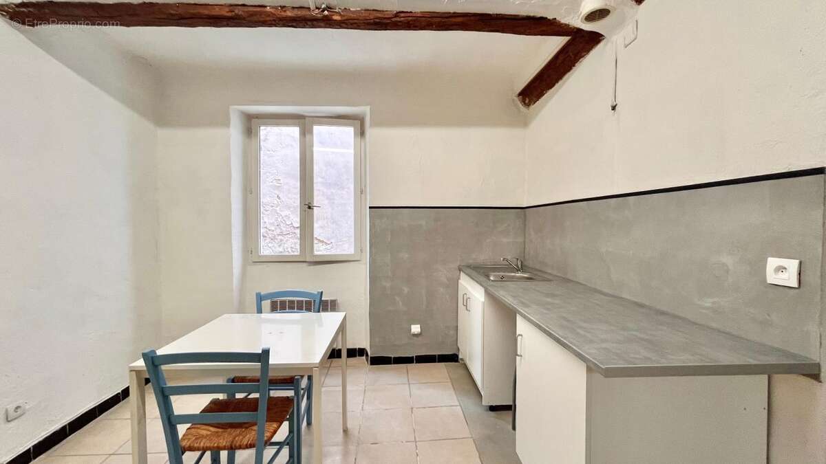 Appartement à MARSEILLE-6E