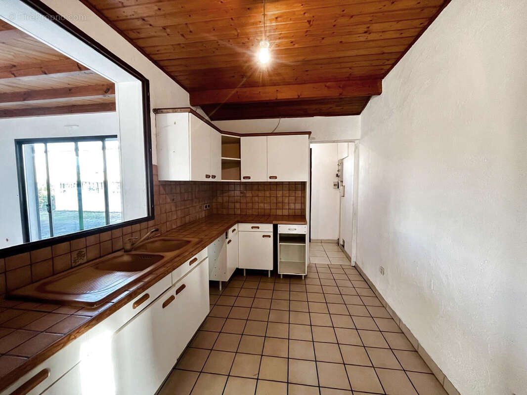 Maison à PAREMPUYRE