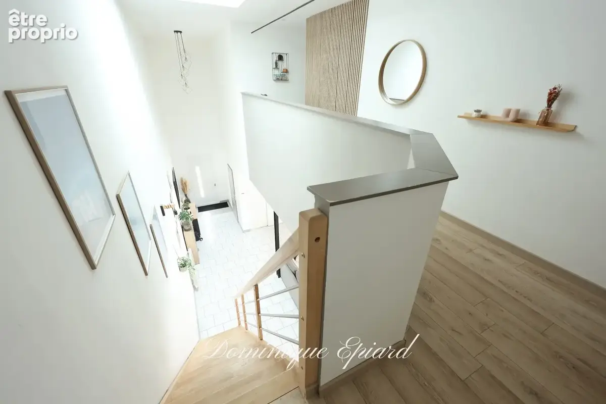 Maison habitable de suite, belles prestatations, école et voie verte à pied Nouaillé Maupertuis - photo 3