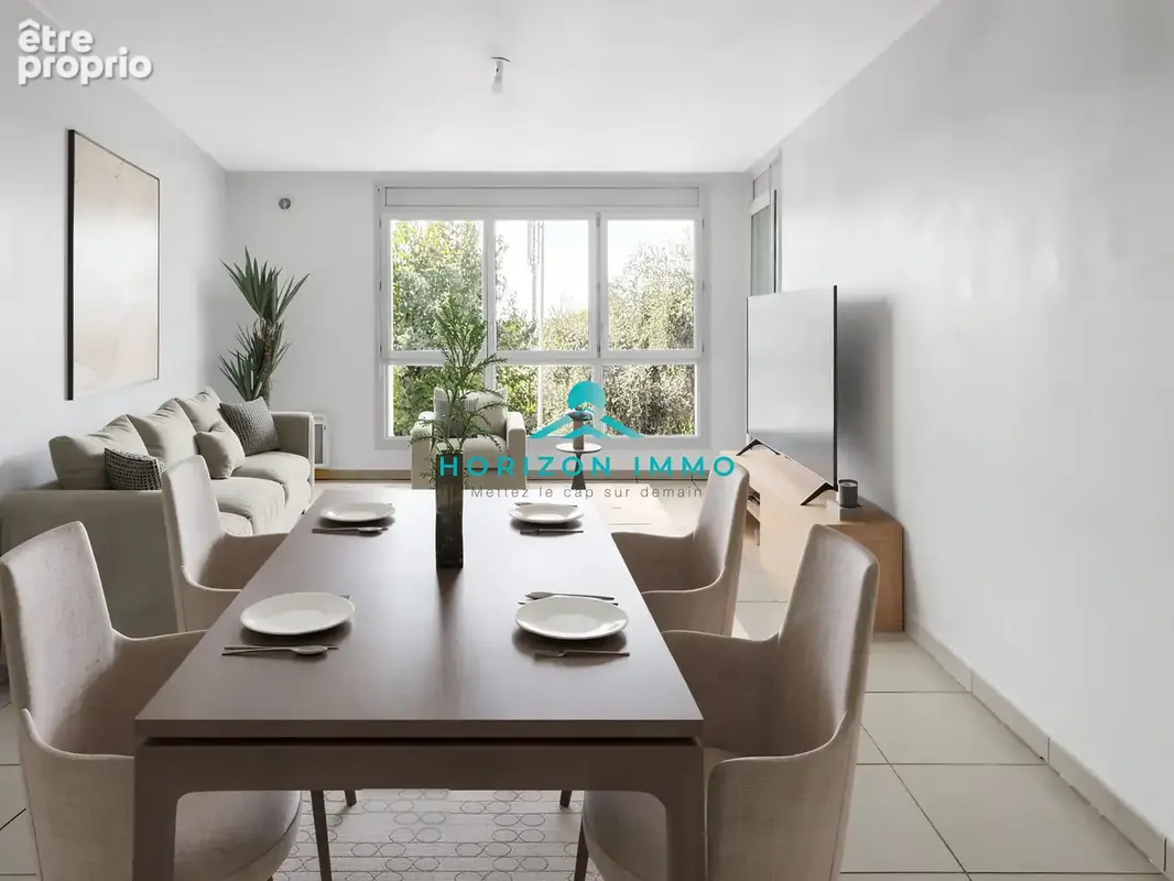 Appartement à SAINT-LAURENT-DU-VAR