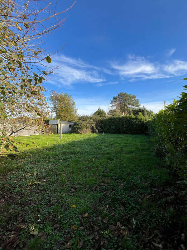 Terrain à LA CHAPELLE-SUR-ERDRE