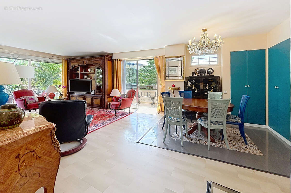 Appartement à LE CANNET