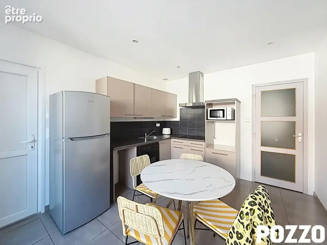 Appartement Granville 1 pièce(s) 45.70 m2 - photo 3