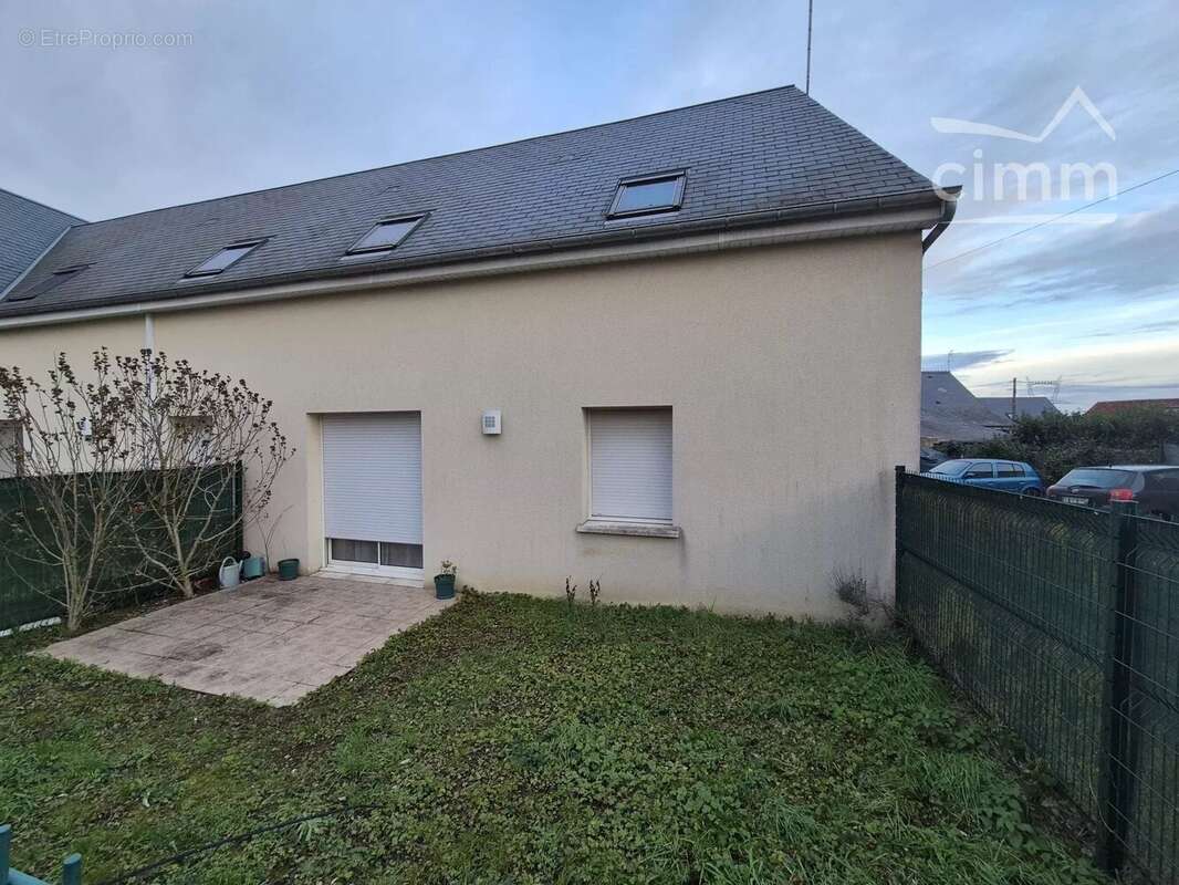 Maison à VILLEBAROU