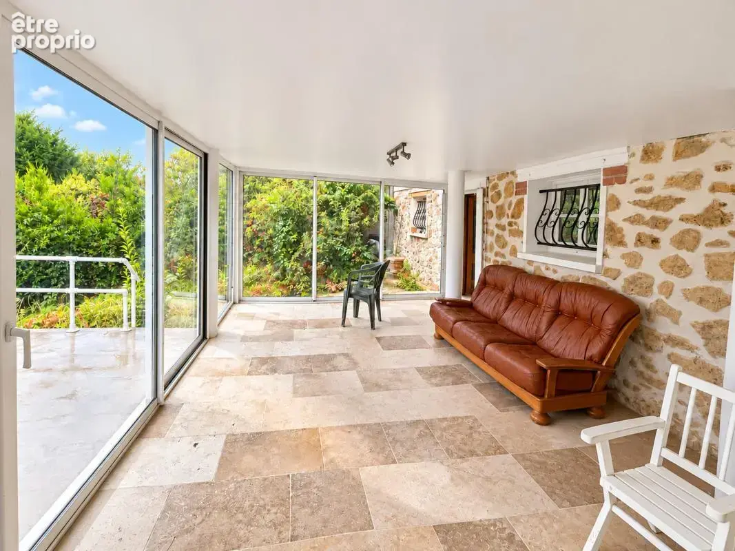 Maison 8 pièces 199 m² à vendre à Savigny-Sur-Orge (91600) - photo 2