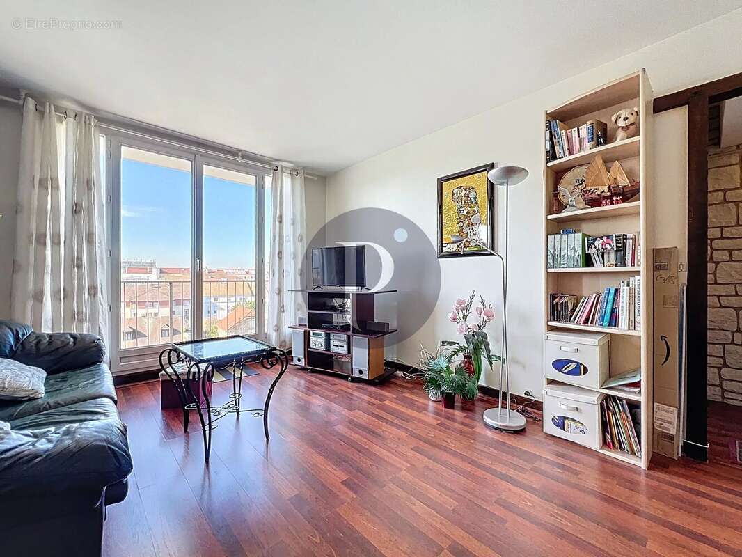 Appartement à VILLEJUIF