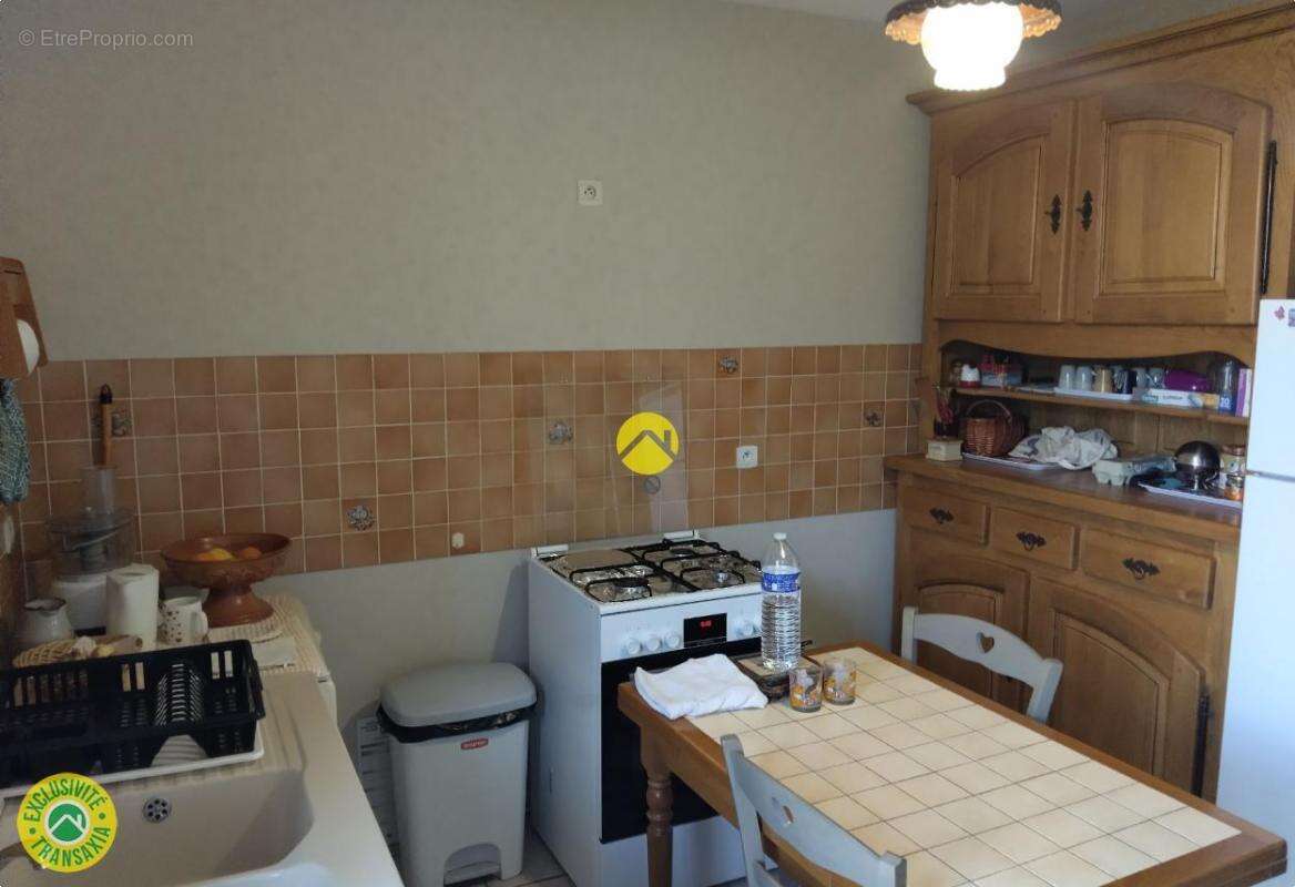 Maison à LE VEURDRE