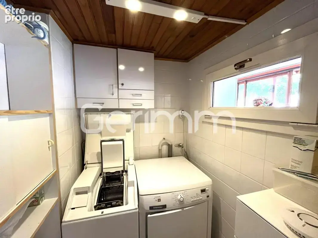 Vente - Maison - 4 pièces + cuisine - 100 m² - 319 000 € - - photo 12