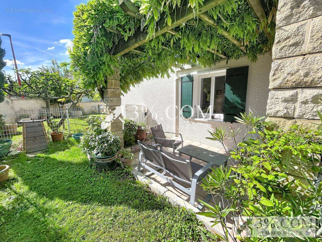 Maison à BOURG-LES-VALENCE