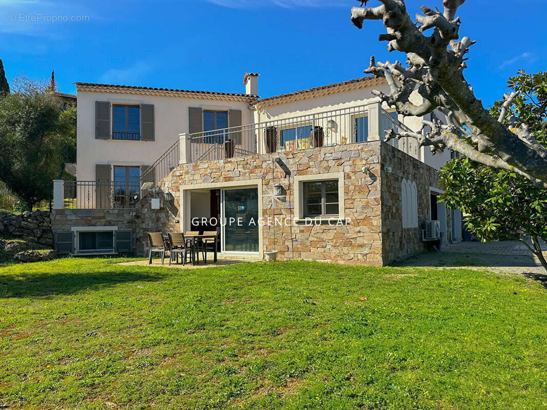 Maison à FREJUS