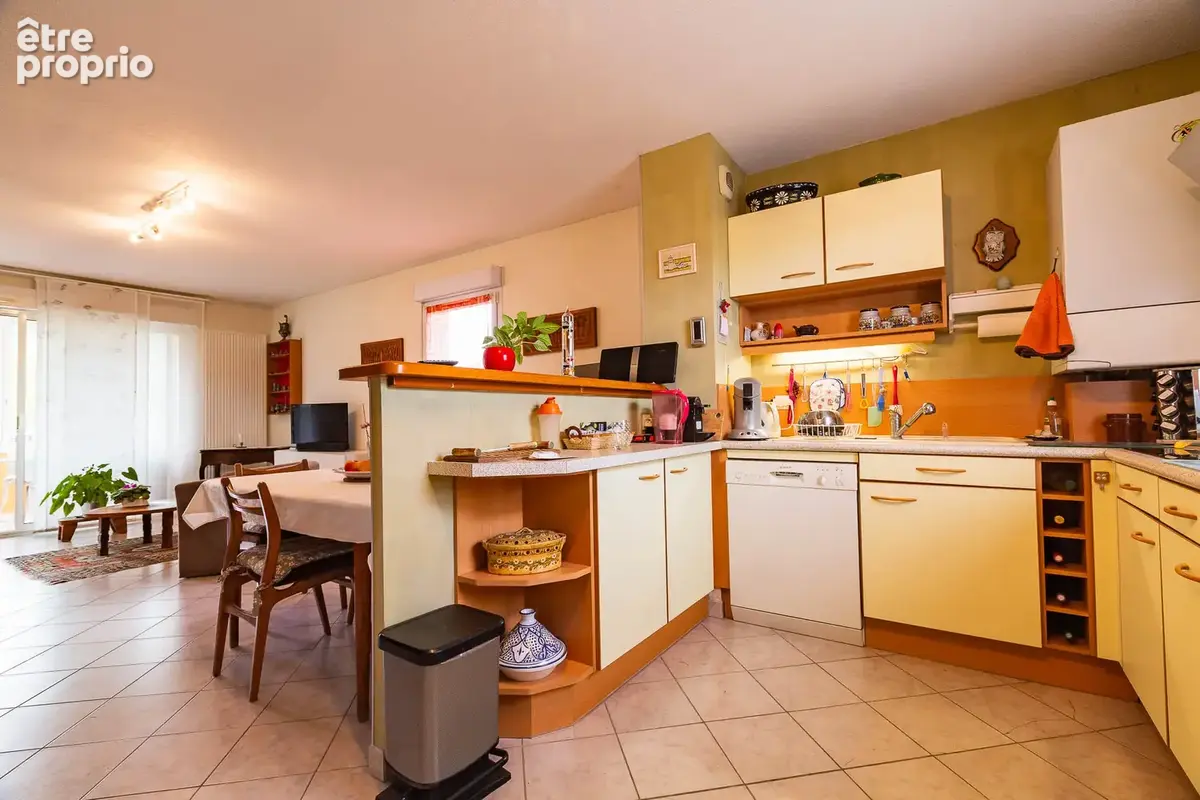 Appartement type 4 avec véranda, balcons, garage et parking, Domaine de Valenson, Guilherand-Granges (07) - photo 8