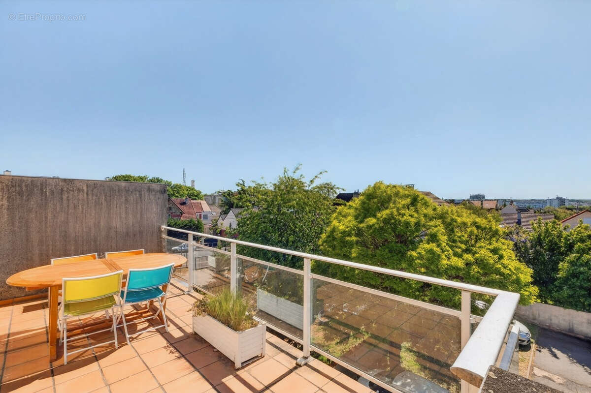 Appartement à SAVIGNY-SUR-ORGE