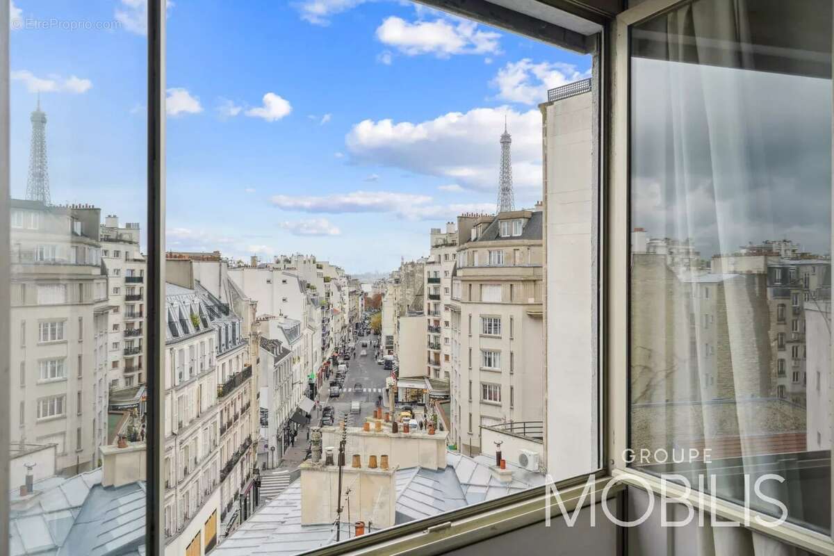 Appartement à PARIS-16E
