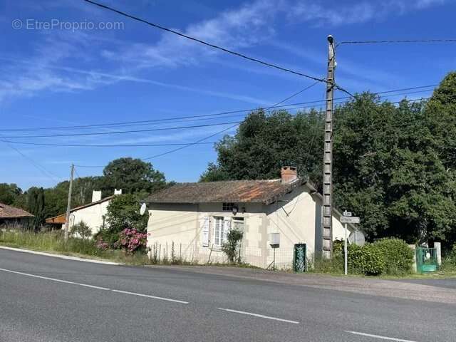 Maison à ROCHECHOUART