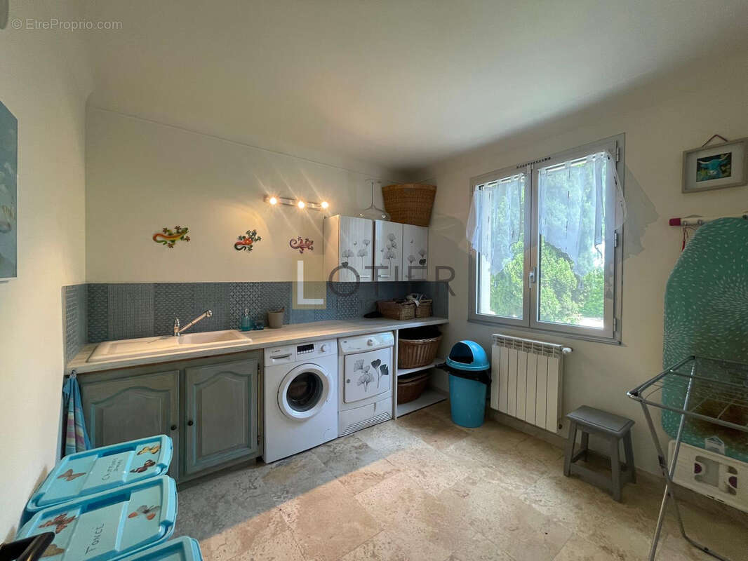 Propriété de charme avec installations équestres   220 m2 sur 8 900 m2 de terrain - photo 13