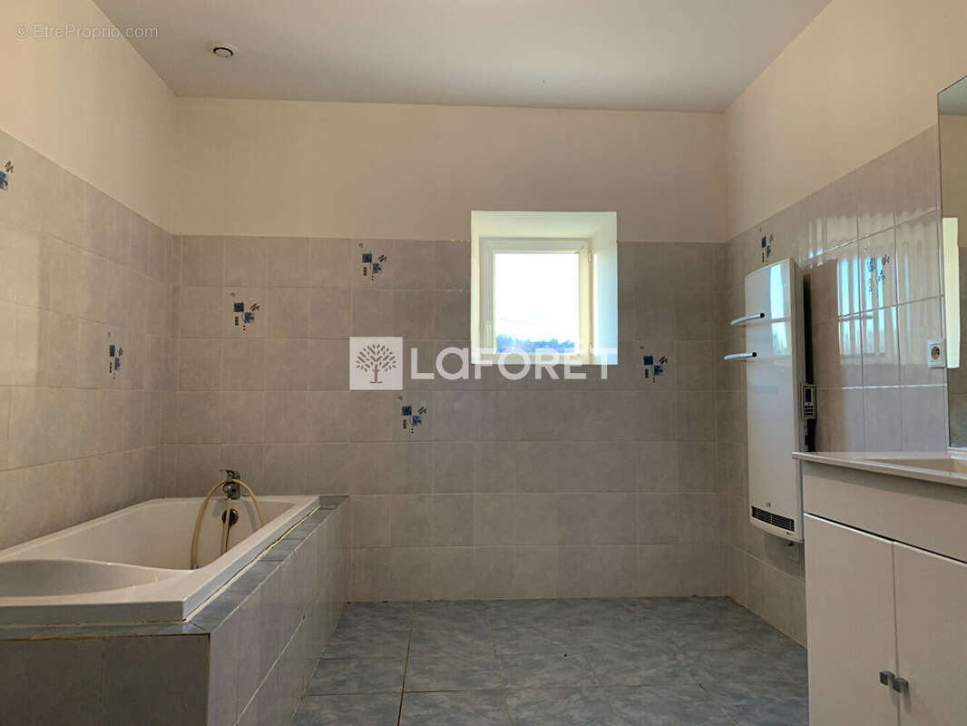 Maison à LONS-LE-SAUNIER