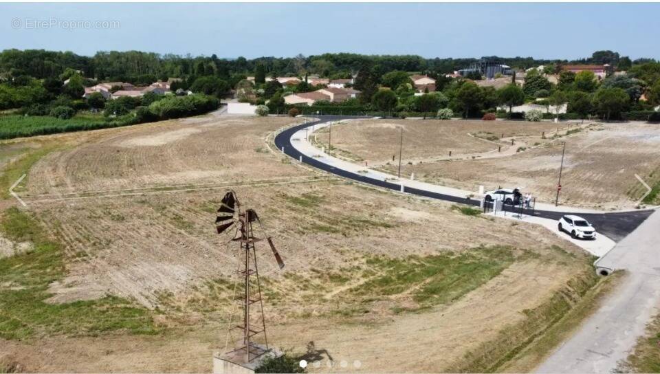 Terrain à VILLESEQUELANDE