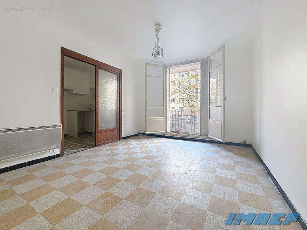 Appartement à MARSEILLE-9E