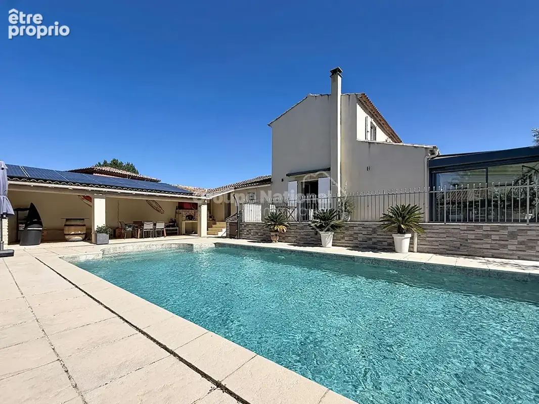 Villa avec piscine et vue sur le Luberon de 205 m² - photo 3