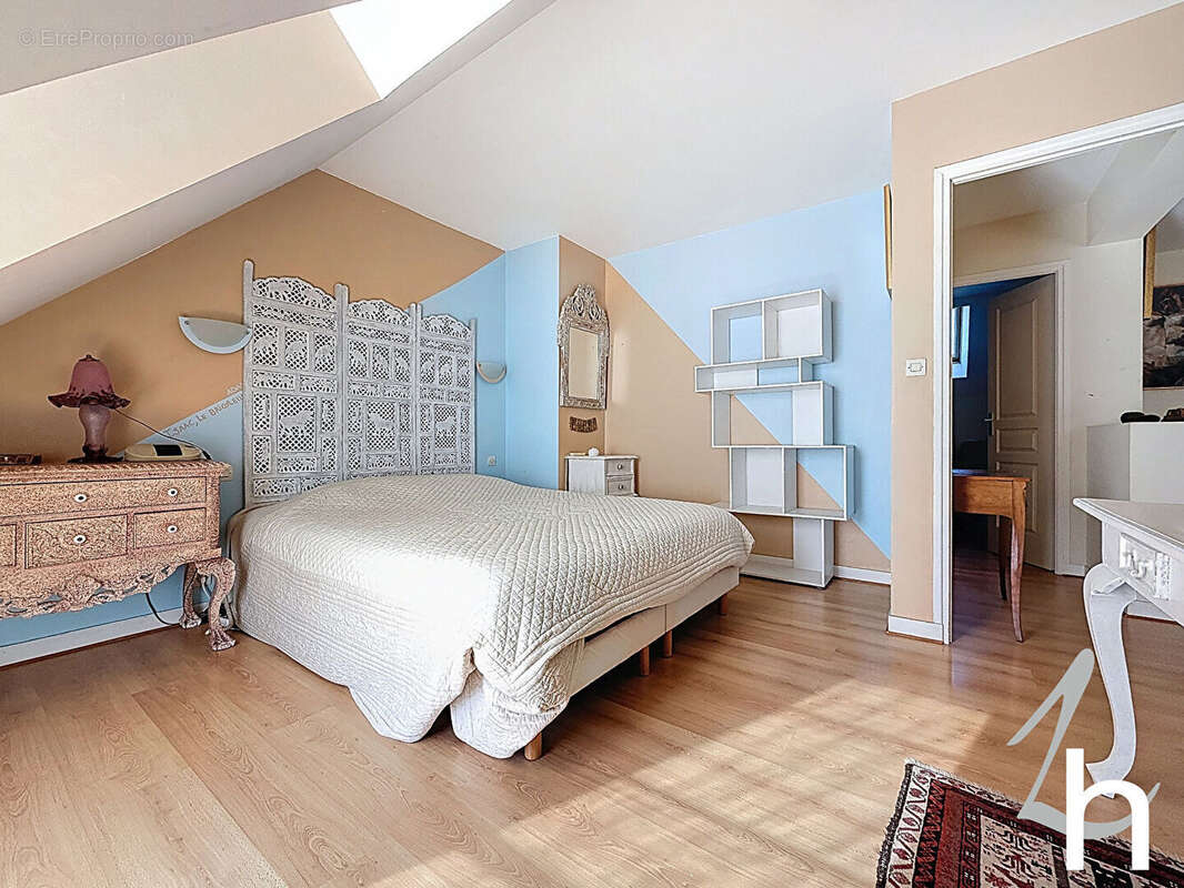 Maison à VILLONS-LES-BUISSONS