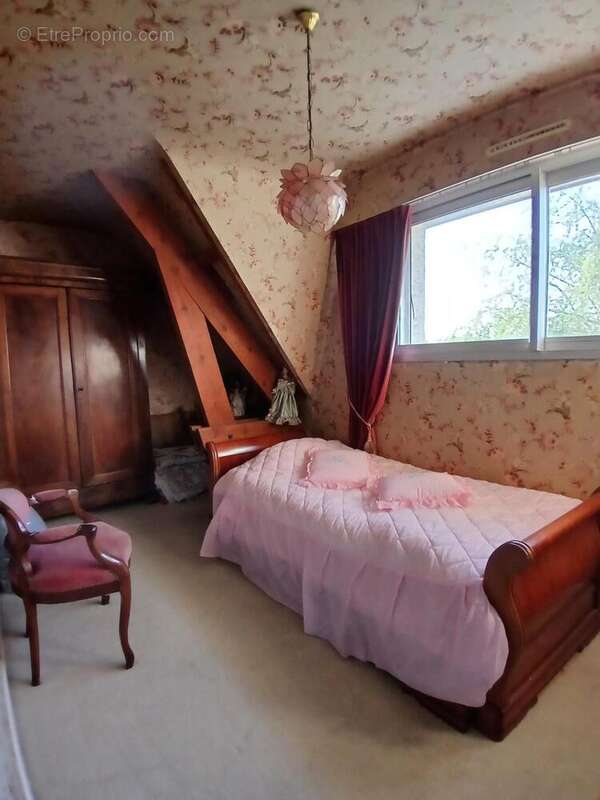 Photo 8 - Maison à BRUYERES-ET-MONTBERAULT