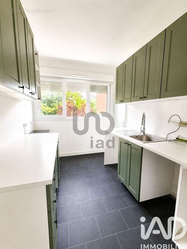 Appartement 56 m² à Aubergenville  - photo 2