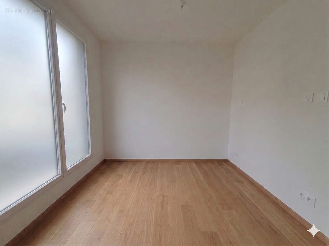 Toulouse centre, Villa T4  neuve de 76.00 m2 . Frais de notaires réduits. - photo 4