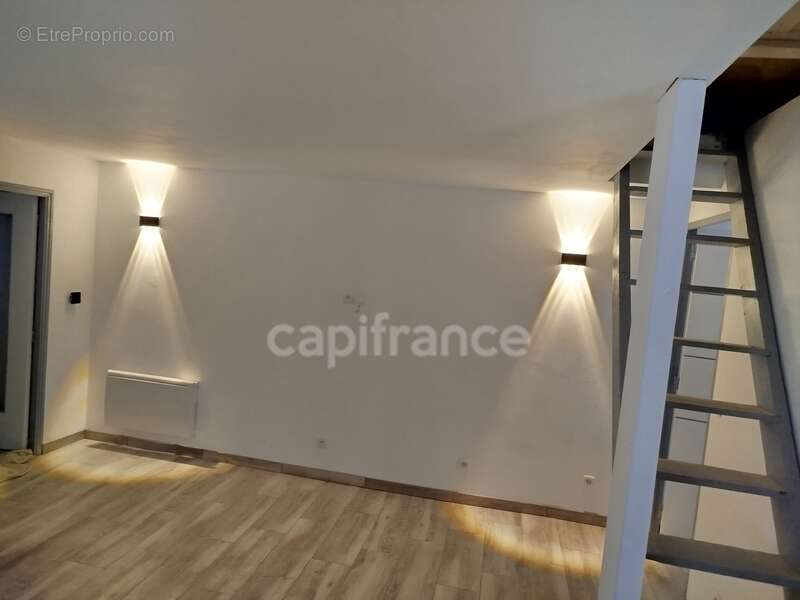 Maison en pierres 3 pièces entre Carhaix et Rostrenen plain pied 92 m2 dont combles aménageables - photo 9
