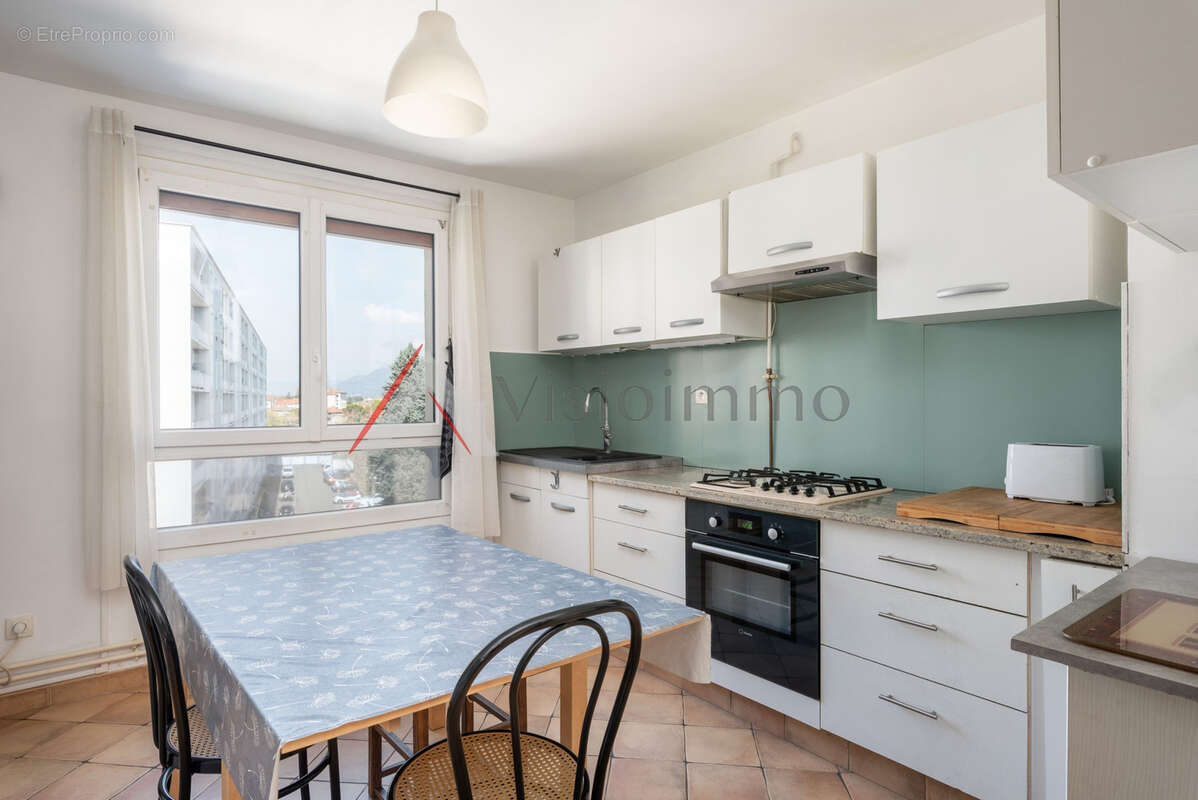 Appartement à SASSENAGE