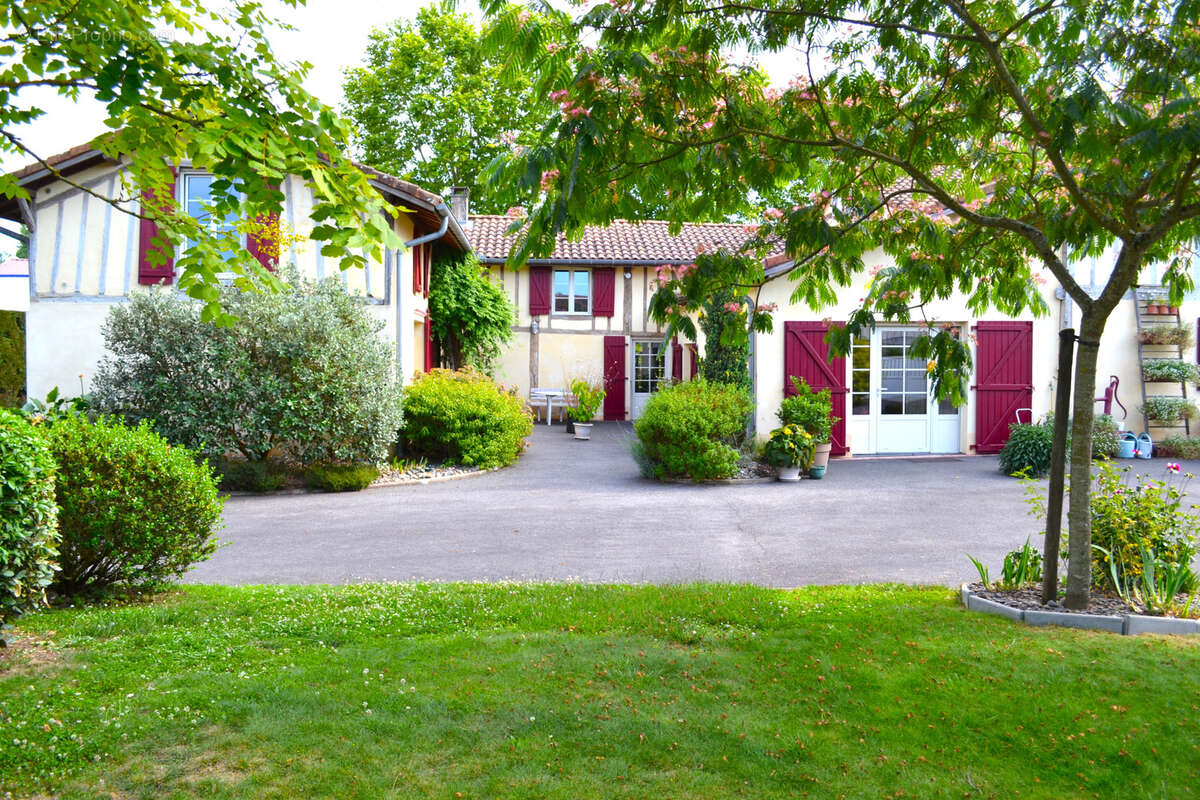 Maison à AIRE-SUR-L'ADOUR