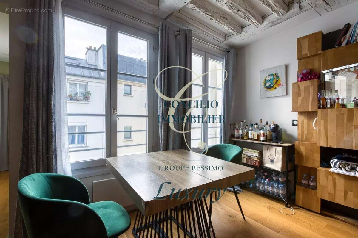 Appartement à PARIS-2E