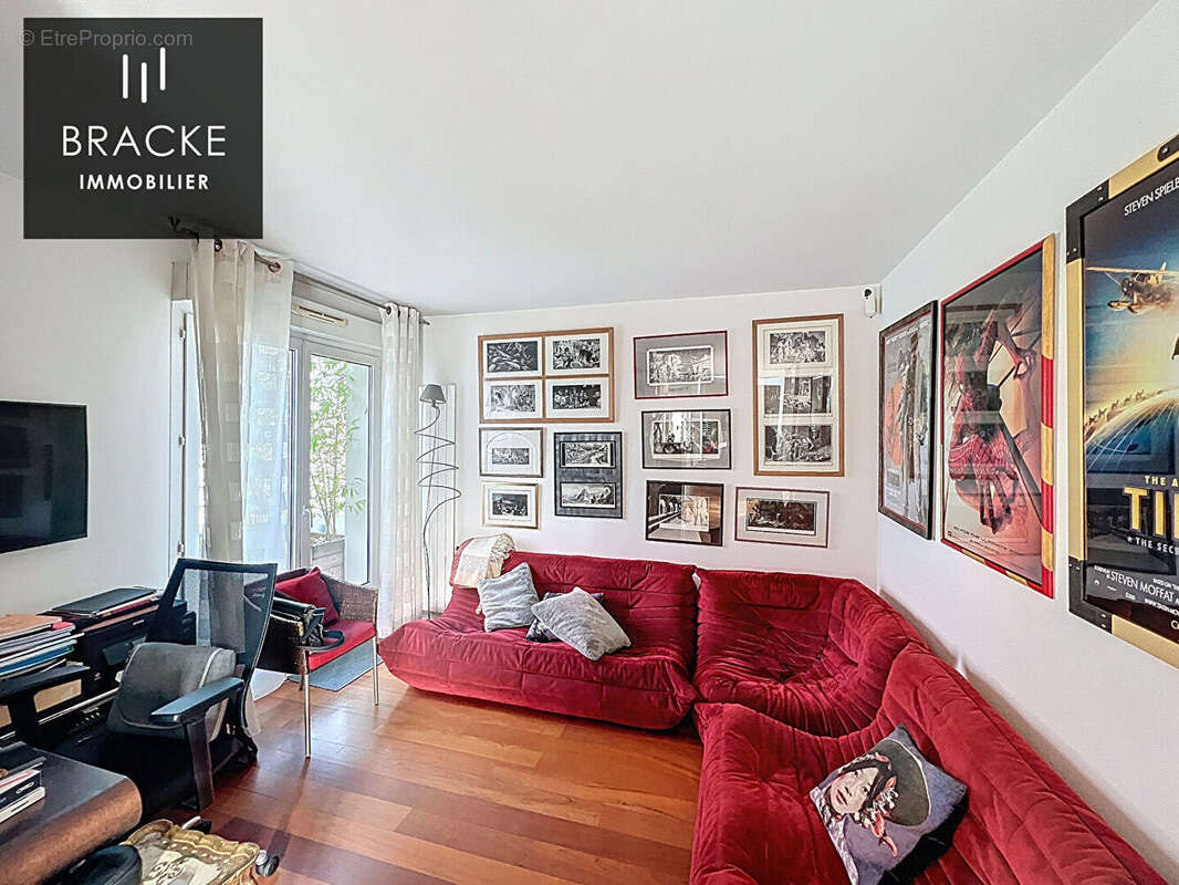 Appartement à COURBEVOIE