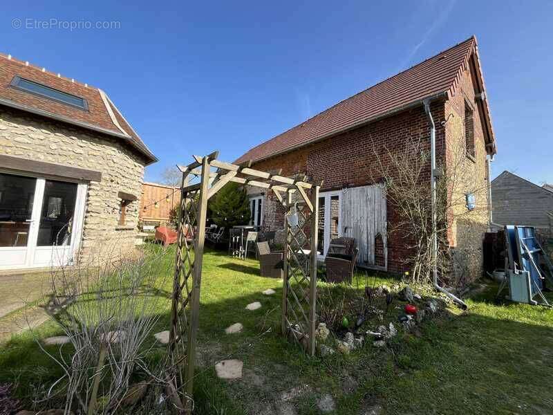 Maison à SAINT-CLAIR-SUR-EPTE