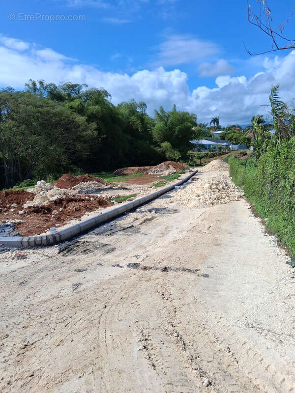 Terrain à BAIE-MAHAULT