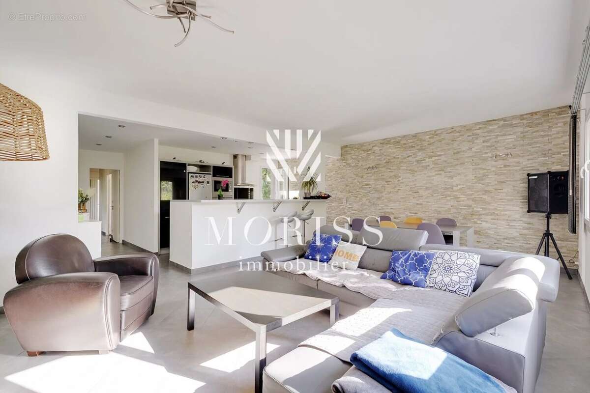 Appartement à FONTENAY-SOUS-BOIS