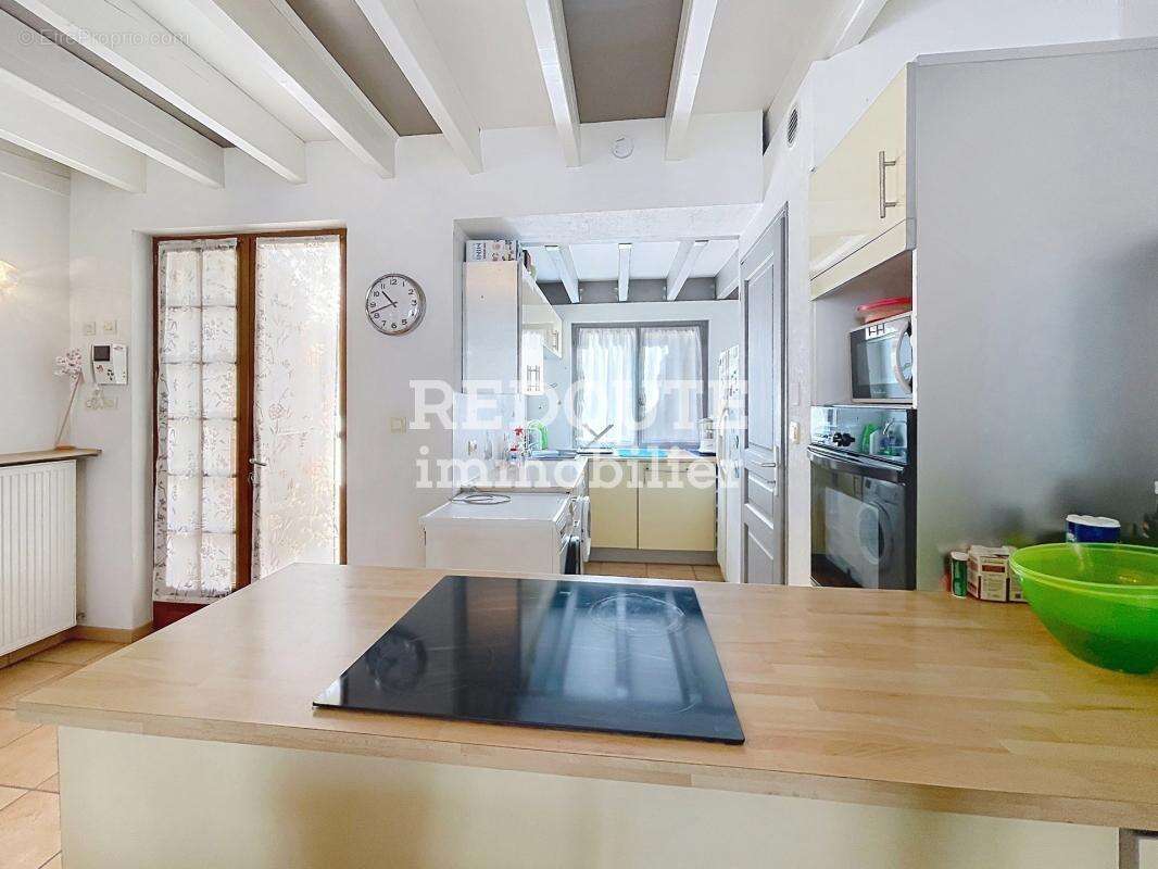 REIMS - À VENDRE - Avenue de LAON - Appartement duplex - photo 4