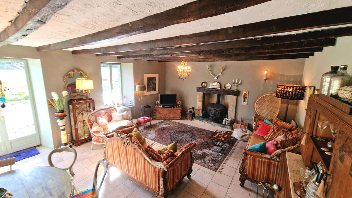 Maison à MERDRIGNAC