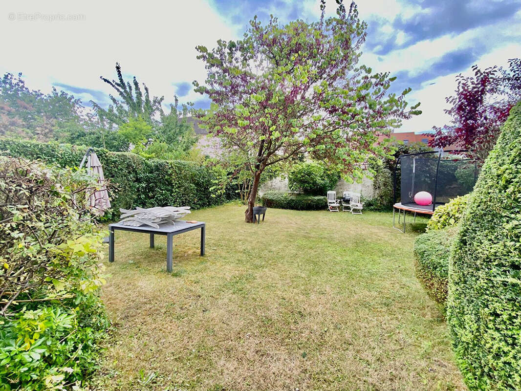 Maison à SAINT-LEU-LA-FORET