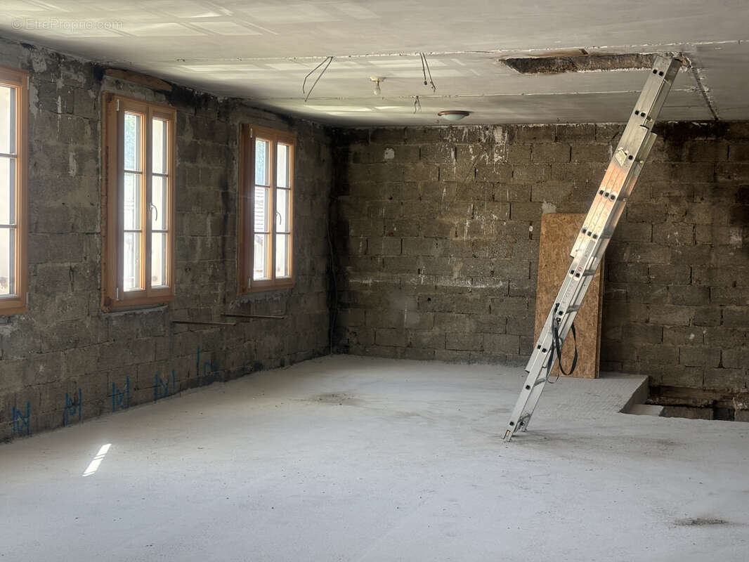 Appartement à LABERGEMENT-SAINTE-MARIE