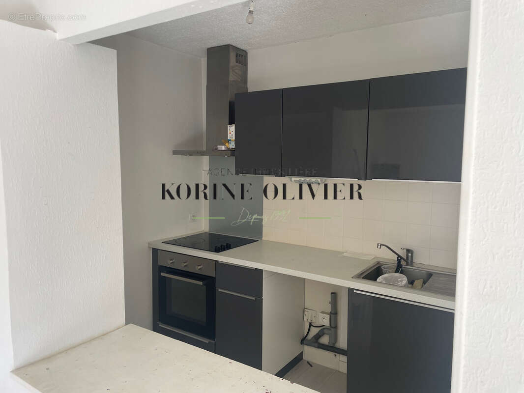 Appartement à VENELLES