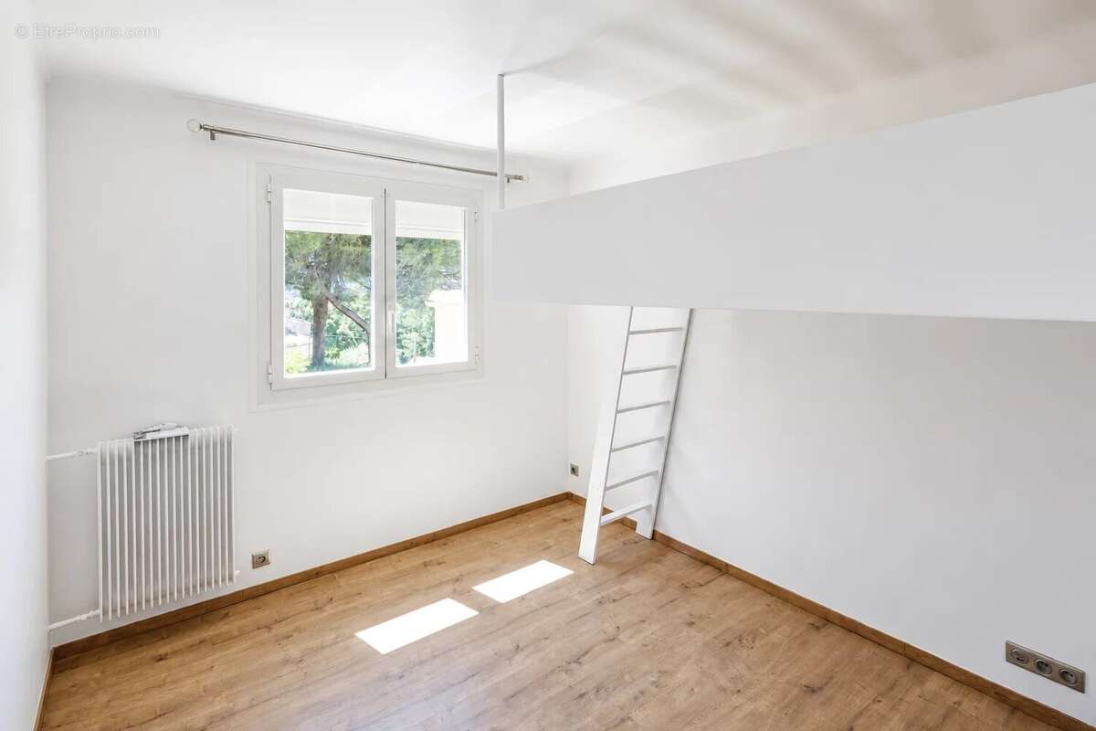 Maison à COLOMARS