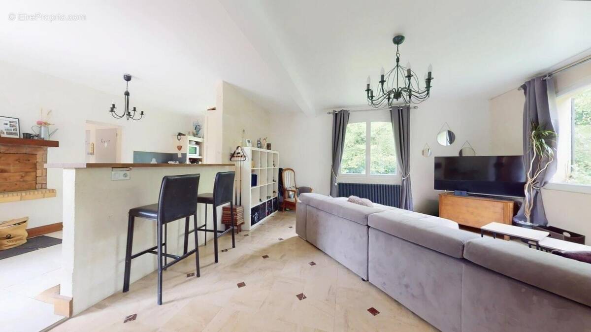 Photo 1 - Maison à FRONSAC