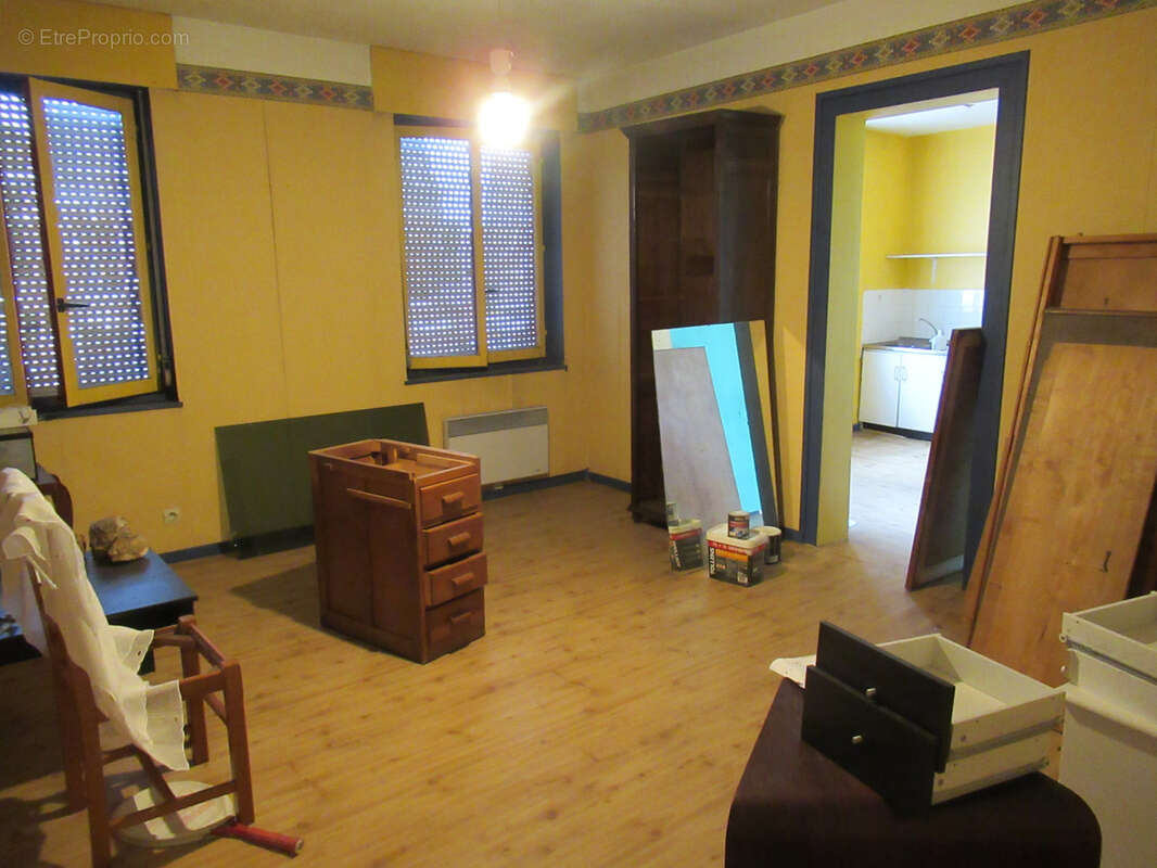 Maison à GONDECOURT