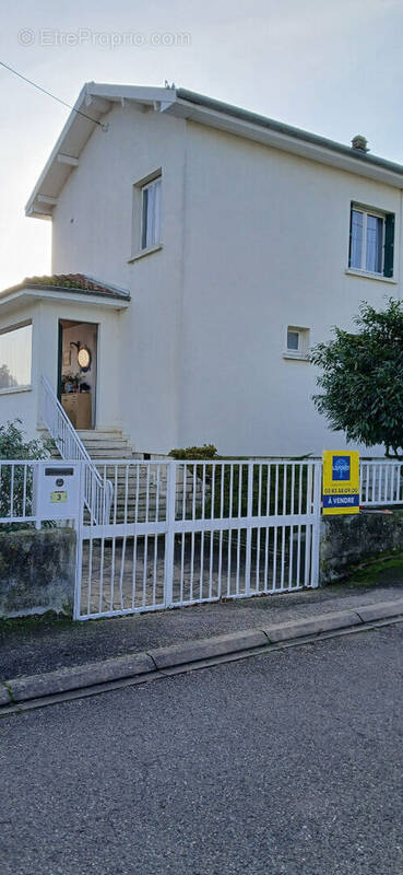 Maison à DOMMARTIN-SOUS-AMANCE