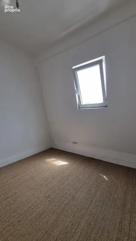 Chambre de service sans WC - dernier étage avec ascenseur - photo 7