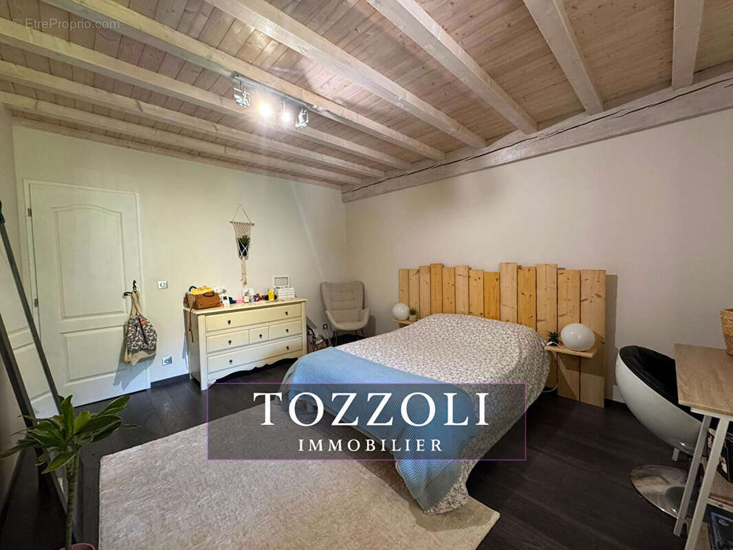 Maison Saint Chef  267m² - photo 11